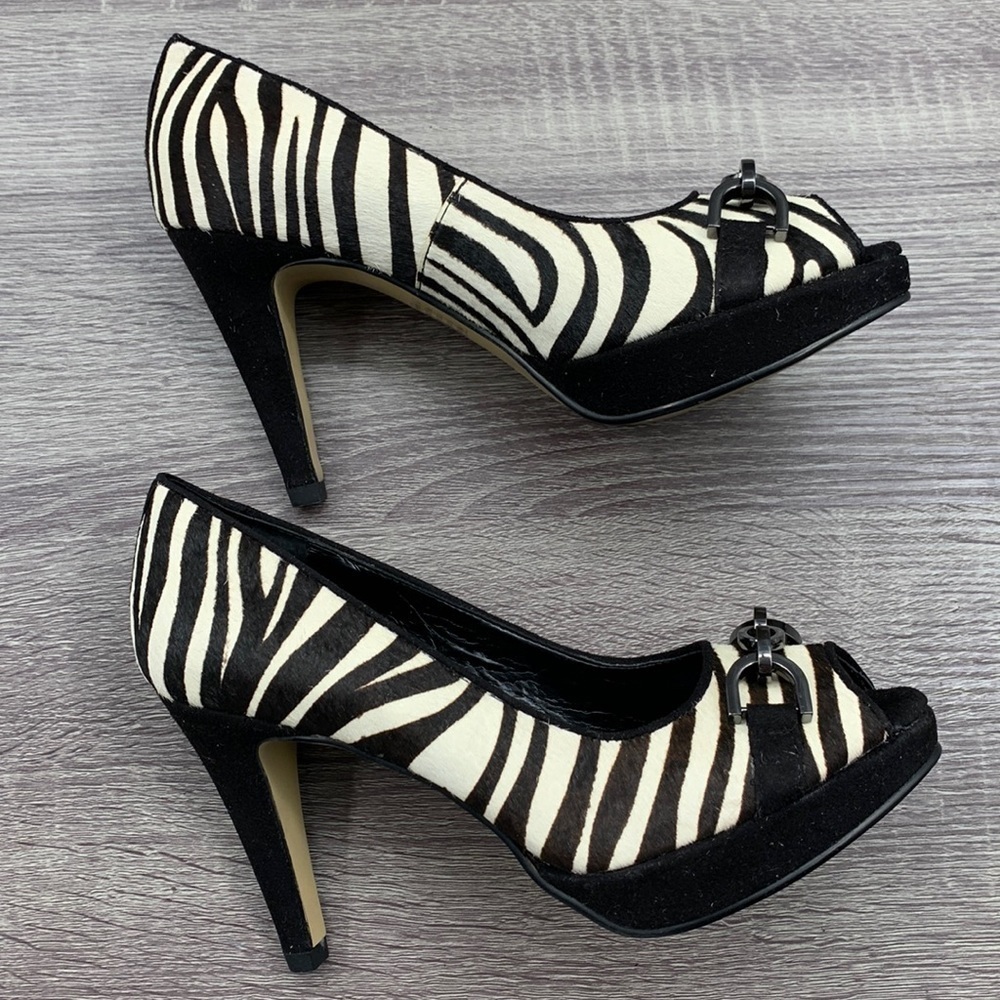 NEW! Chico’s Zebra Print Leather & Fur Heels Slip-ons. 6M. - Picture 8 of 10